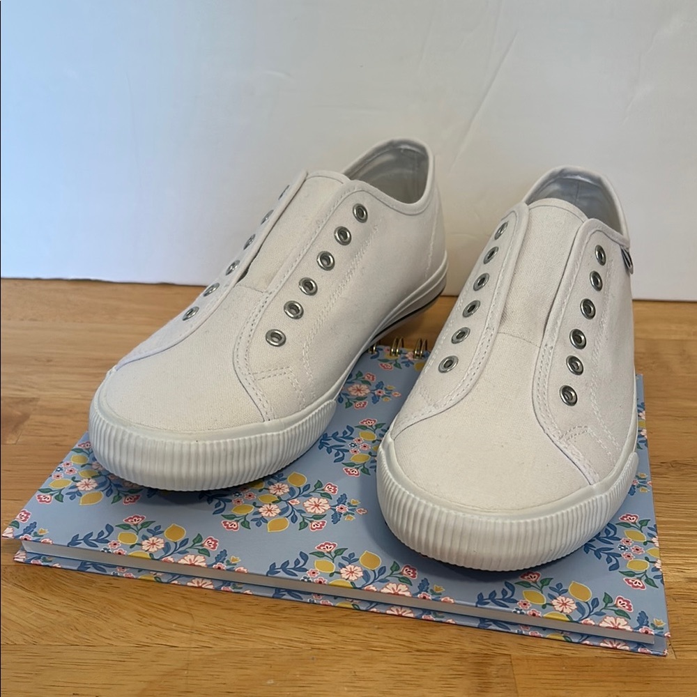 Hurley Women’s Chloe White Slip On Canvas Sneakers No Laces Metal Eyelets SZ 8.5